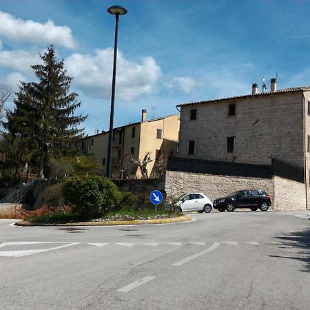 Degli Alessandri House Sassoferrato Exterior photo